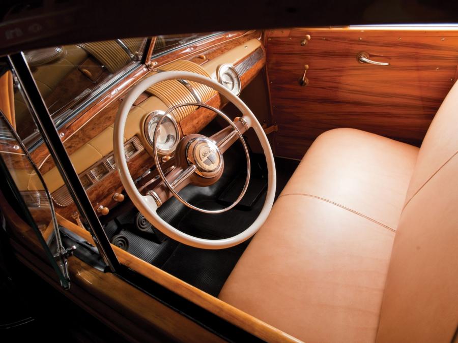 Ford V8 Super Deluxe Station Wagon 1942 года  (фото 24 из 27)